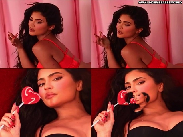 4348-kylie-jenner-player-leaked-sister-show-daughter-view-keeping-video